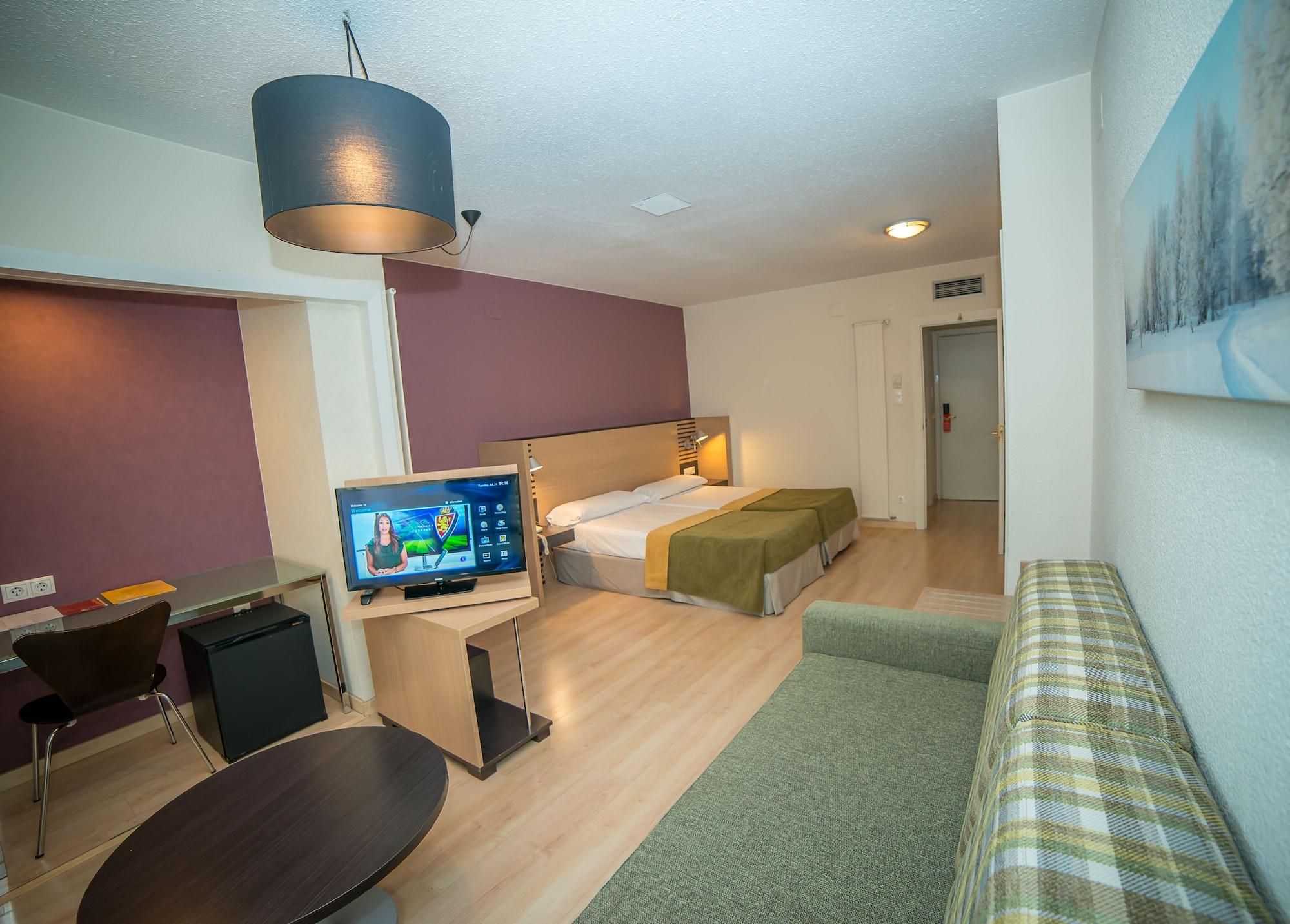 Oroel Hotel & Spa Jaca Exterior foto