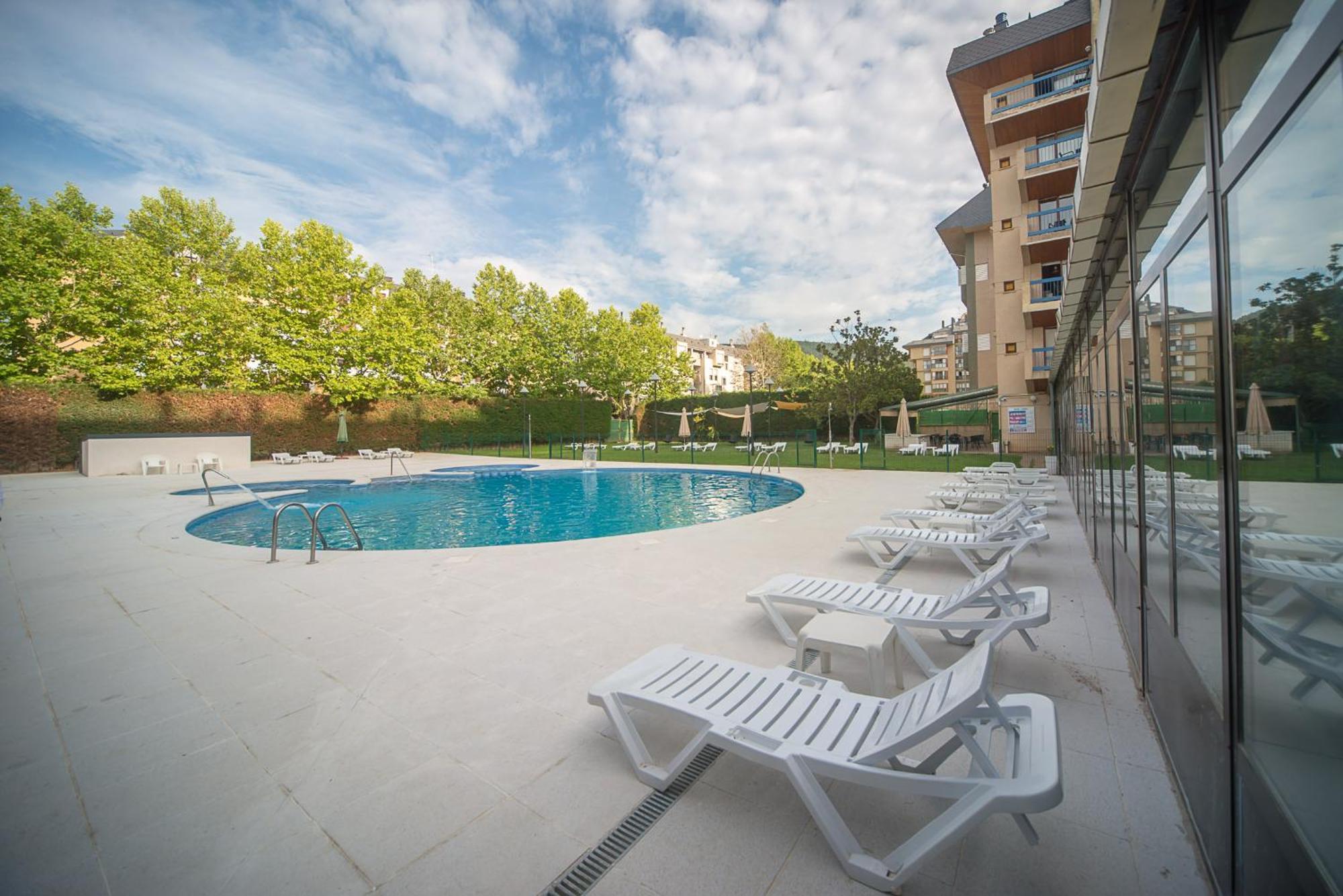 Oroel Hotel & Spa Jaca Exterior foto