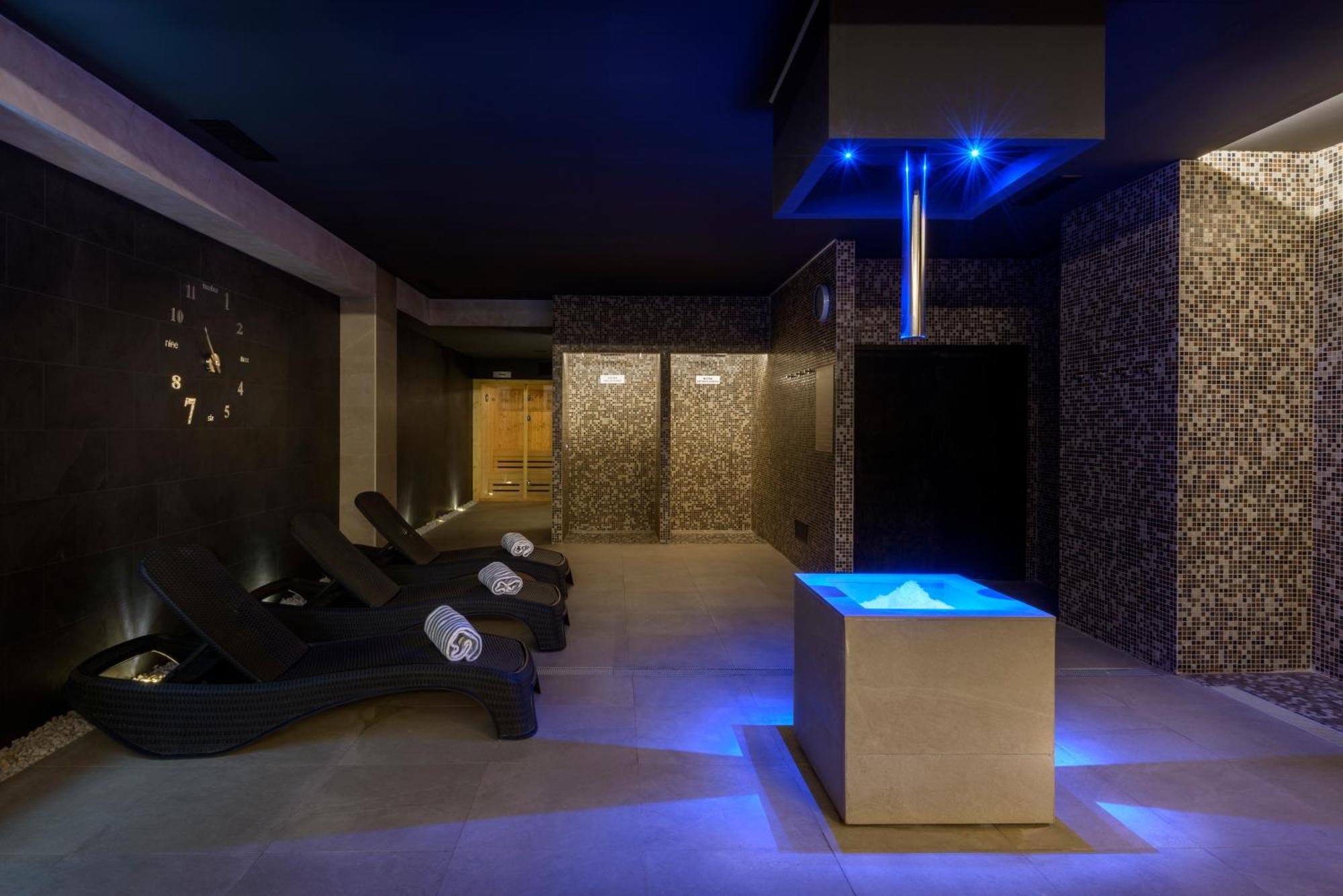Oroel Hotel & Spa Jaca Exterior foto