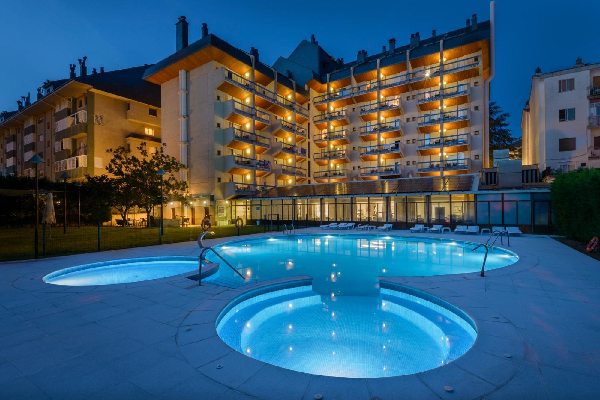 Oroel Hotel & Spa Jaca Exterior foto